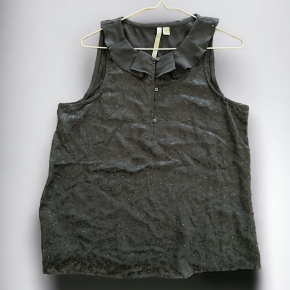 Lauren Conrad Medium Gray Flutter Shimmer Ruffled Neck Floral Overlay Top EUC! - Picture 4 of 9